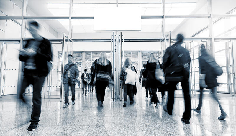 Accurate people counting data for wide entrances and passageways