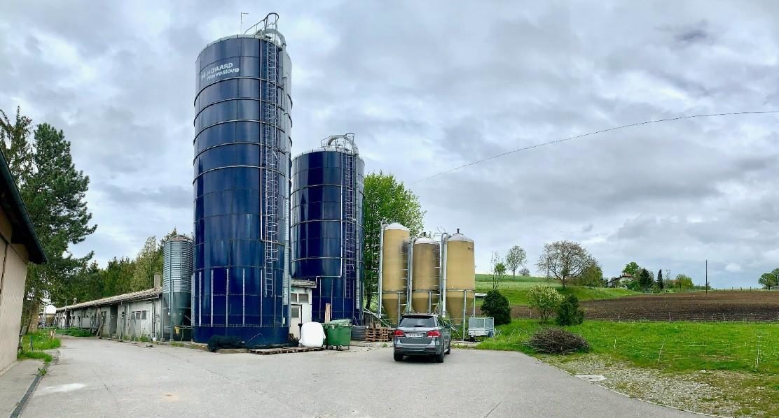 Digitizing animal feed silos